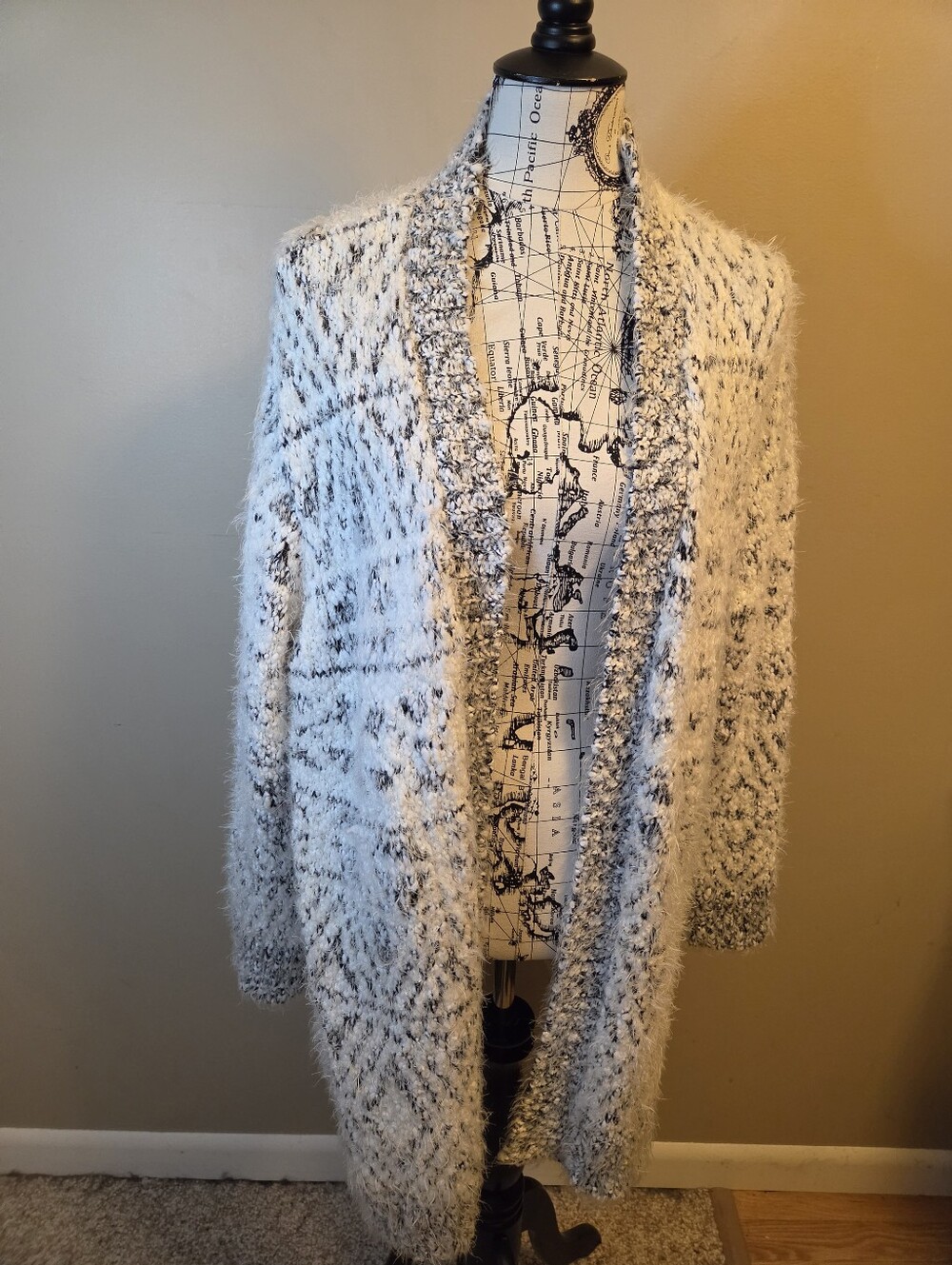 Falls Creek 2X 3X Plus Size Fuzzy Cardigan Black White Eyelash Knit Long Open